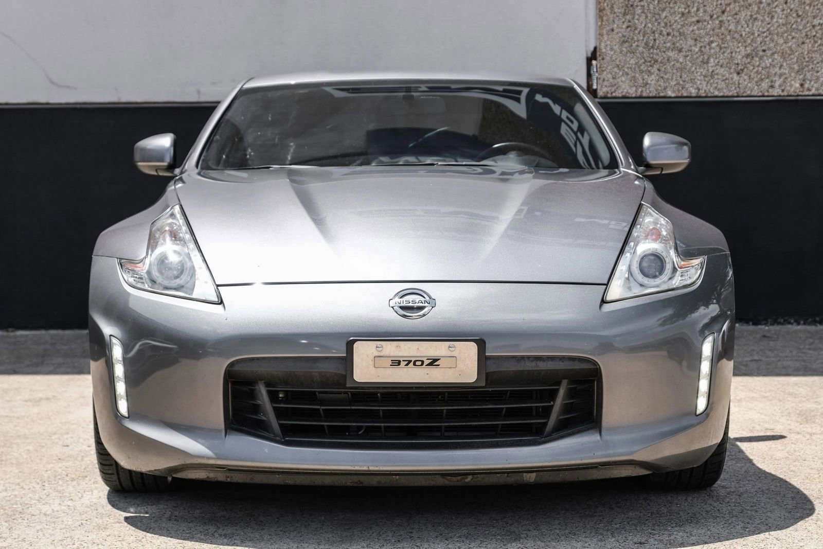 Used 2016 Nissan 370Z Coupe RWD image 4