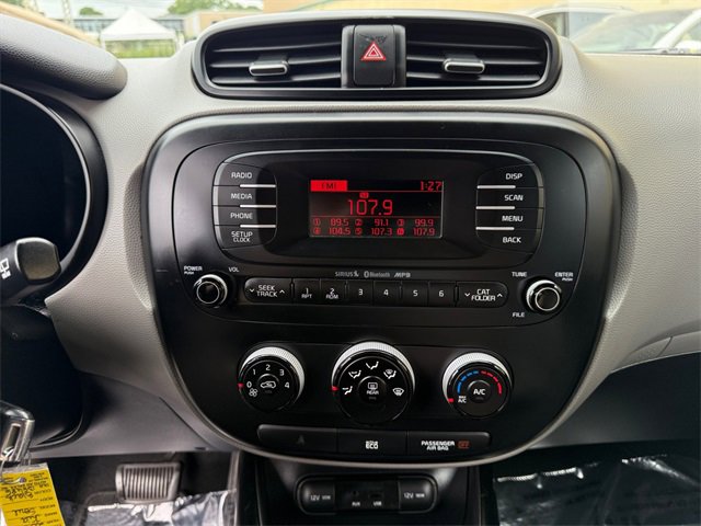Used 2015 Kia Soul image 18