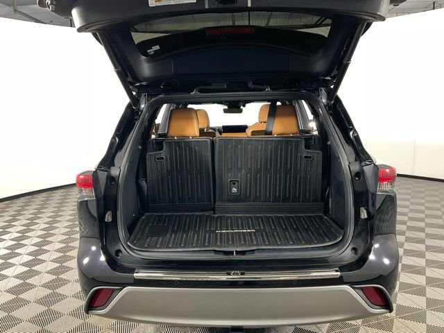 Used 2022 Toyota Highlander Platinum image 36