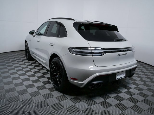 New 2026 Porsche Macan GTS image 3