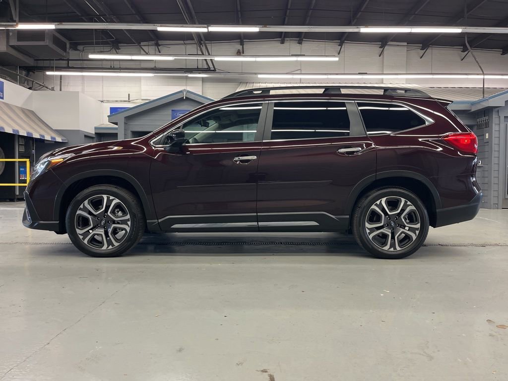 Used 2024 Subaru Ascent Touring image 4