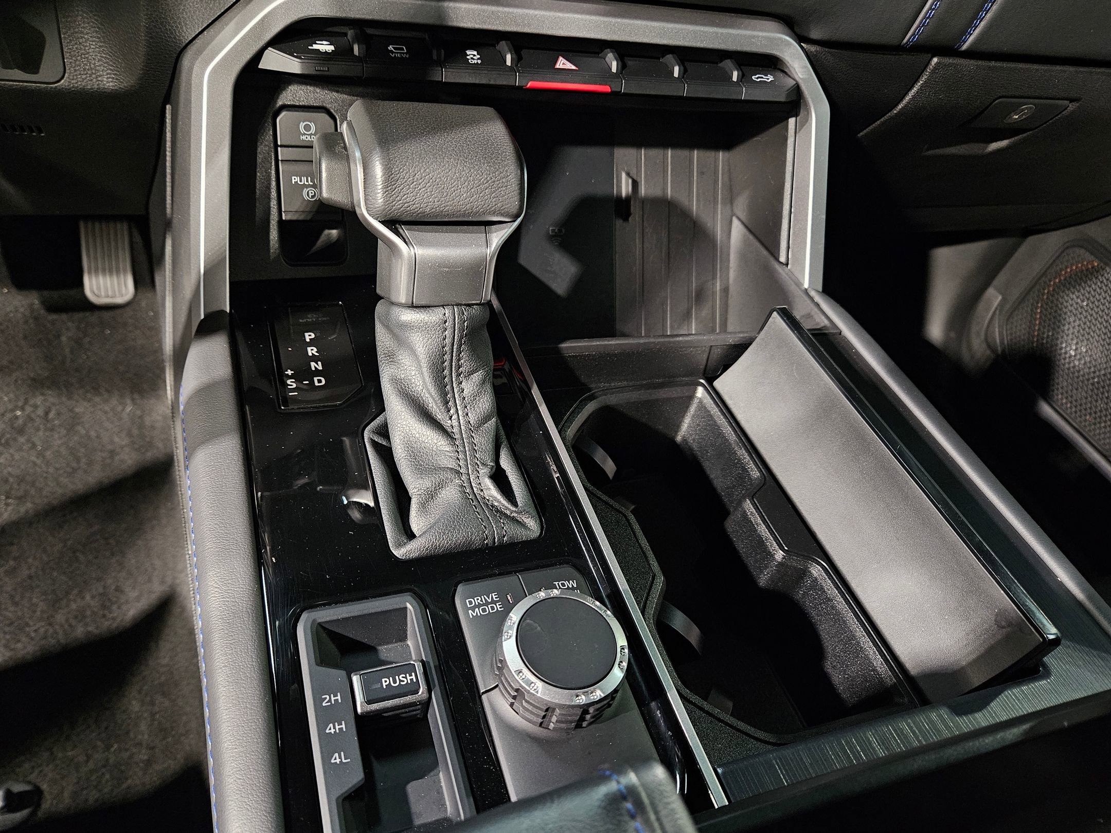 Used 2025 Toyota Tundra Platinum image 33