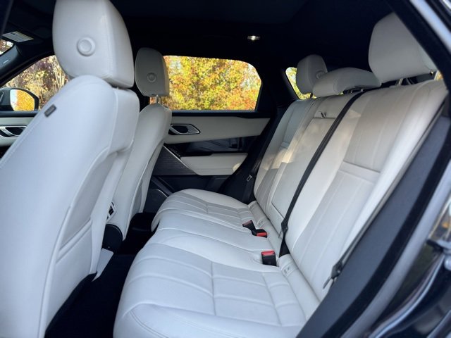 Used 2022 Land Rover Range Rover Velar R-Dynamic S image 14