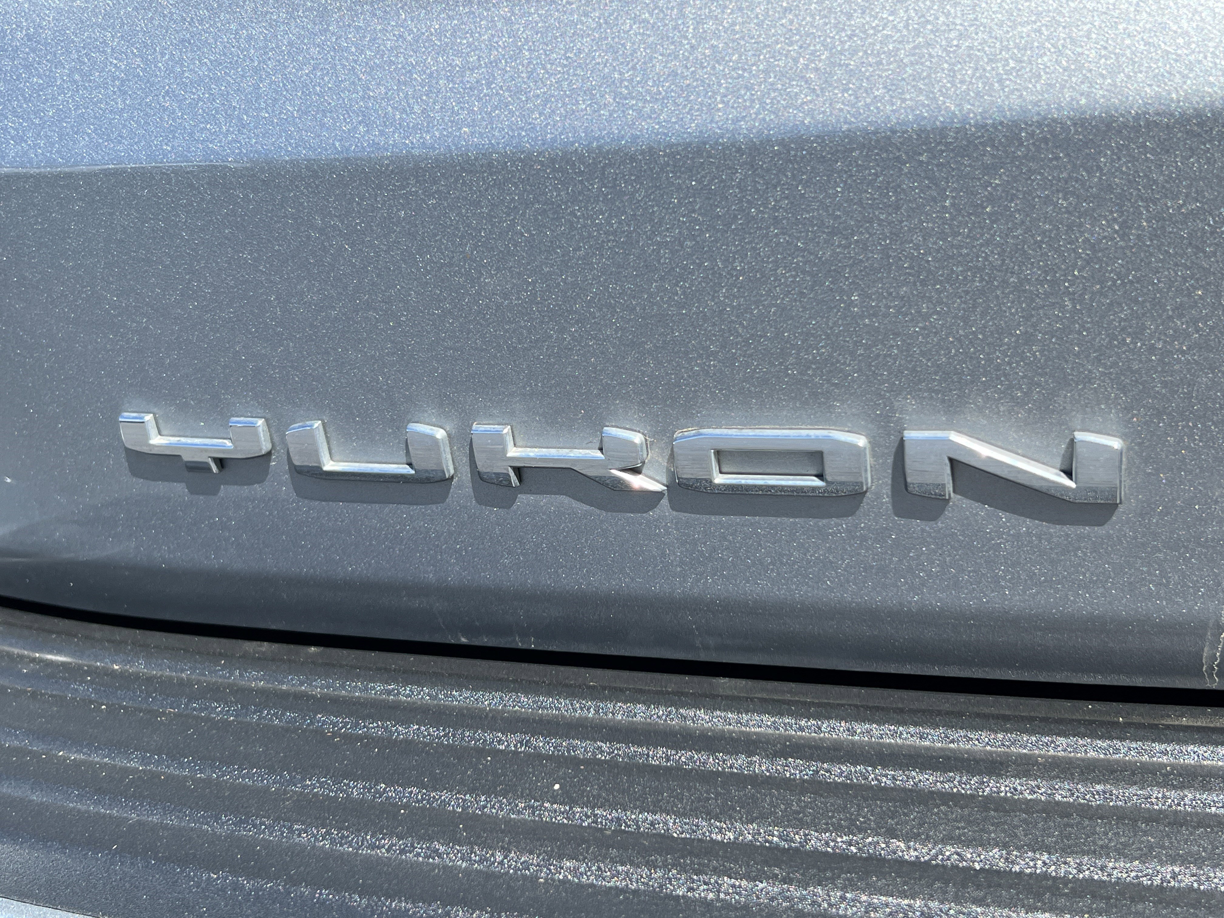 Used 2025 GMC Yukon XL Denali image 9