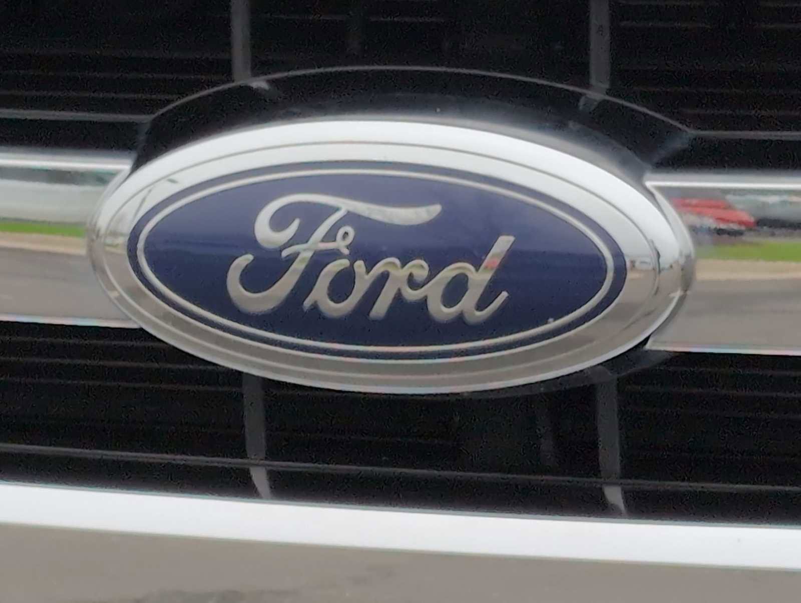 Used 2016 Ford F150 XLT image 12