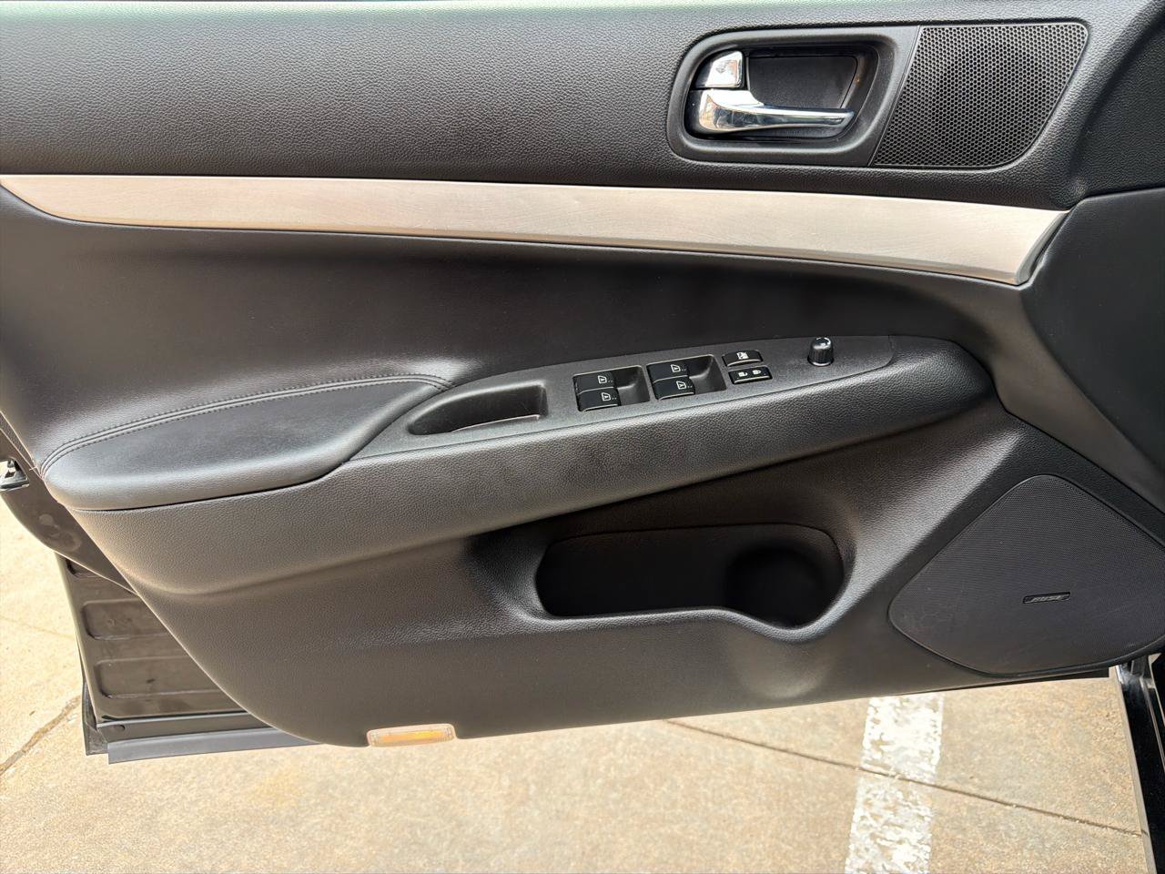 Used 2015 INFINITI Q40 AWD w/ Navigation Package image 12