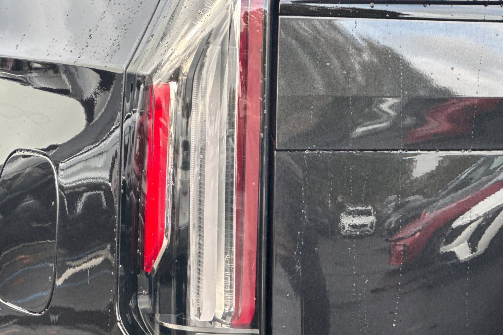 Certified 2024 Cadillac Escalade V w/ Heavy-Duty Trailer Package image 51