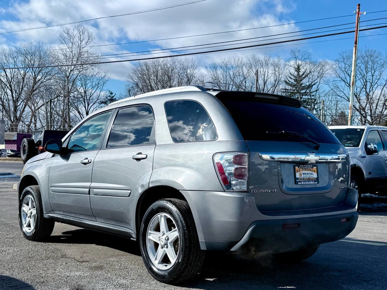 Used 2005 Chevrolet Equinox LT w/ Preferred Equipment Group image 7