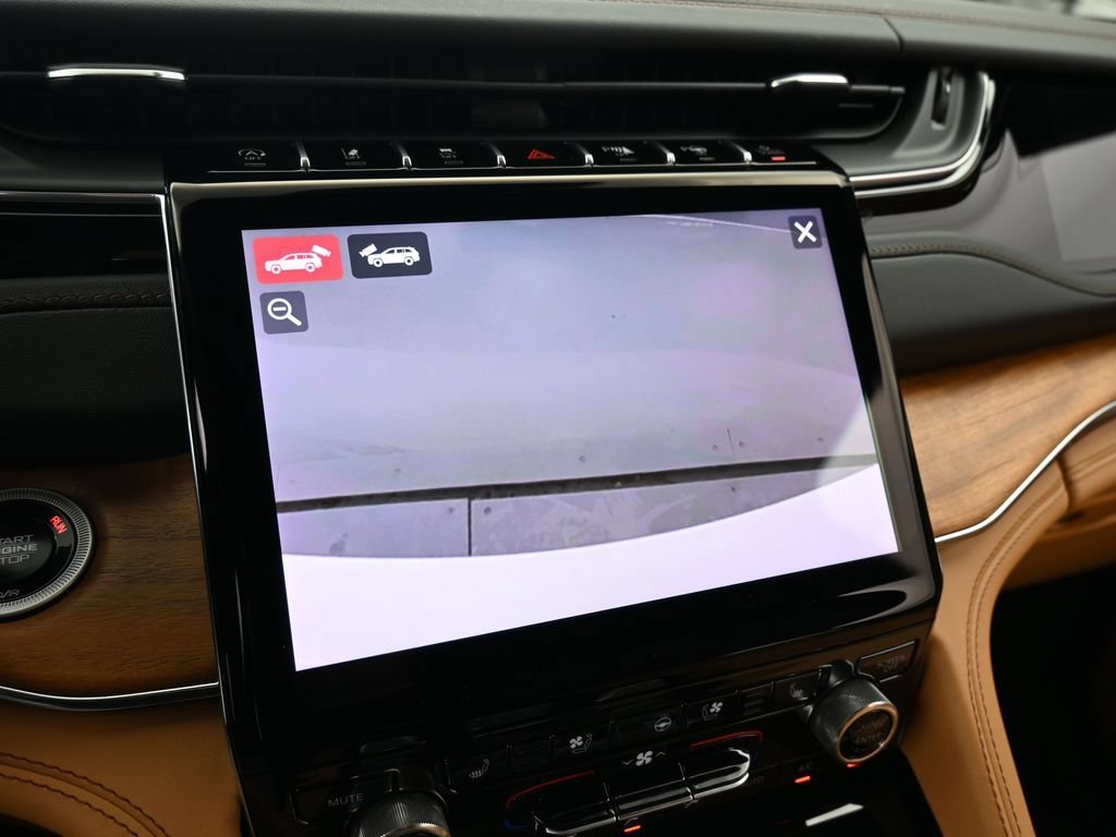 New 2025 Jeep Grand Cherokee L Summit AWD/4WD image 43