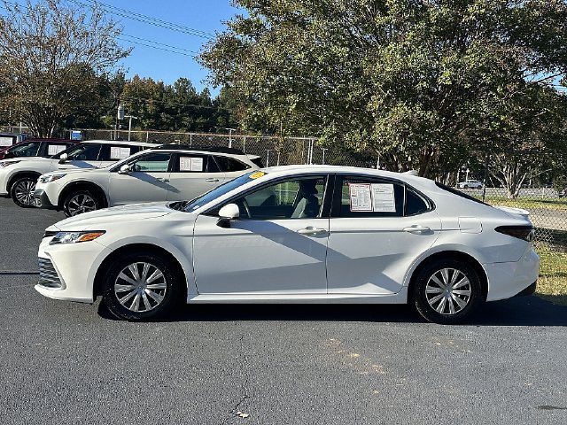 Used 2024 Toyota Camry LE FWD image 4