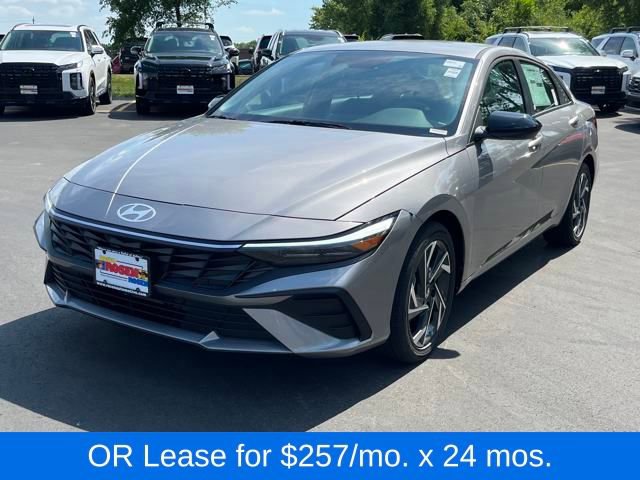 New 2025 Hyundai Elantra SEL