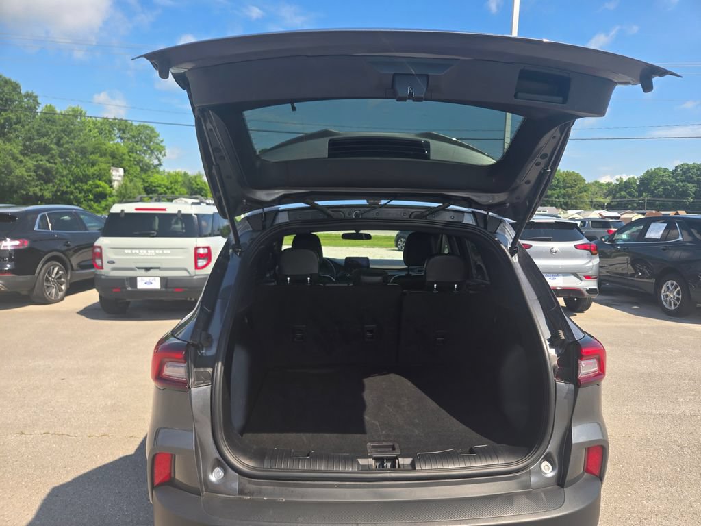 Used 2025 Ford Escape ST-Line AWD/4WD image 5