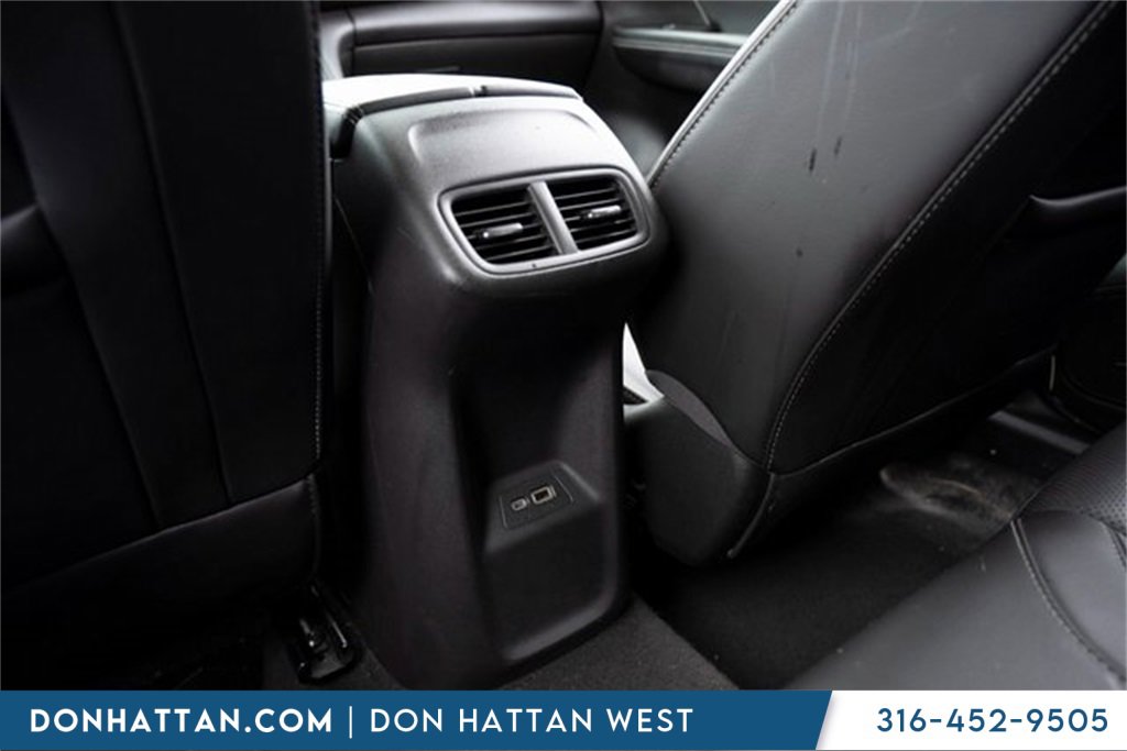 Used 2023 Buick Envision Essence image 24
