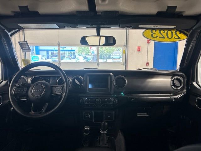 Used 2023 Jeep Gladiator Sport AWD/4WD image 13