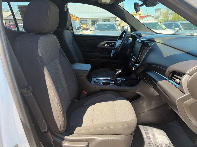 Used 2022 Chevrolet Traverse LT AWD/4WD image 23