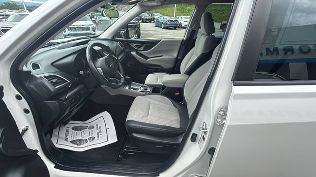 Used 2023 Subaru Forester Premium AWD/4WD image 13