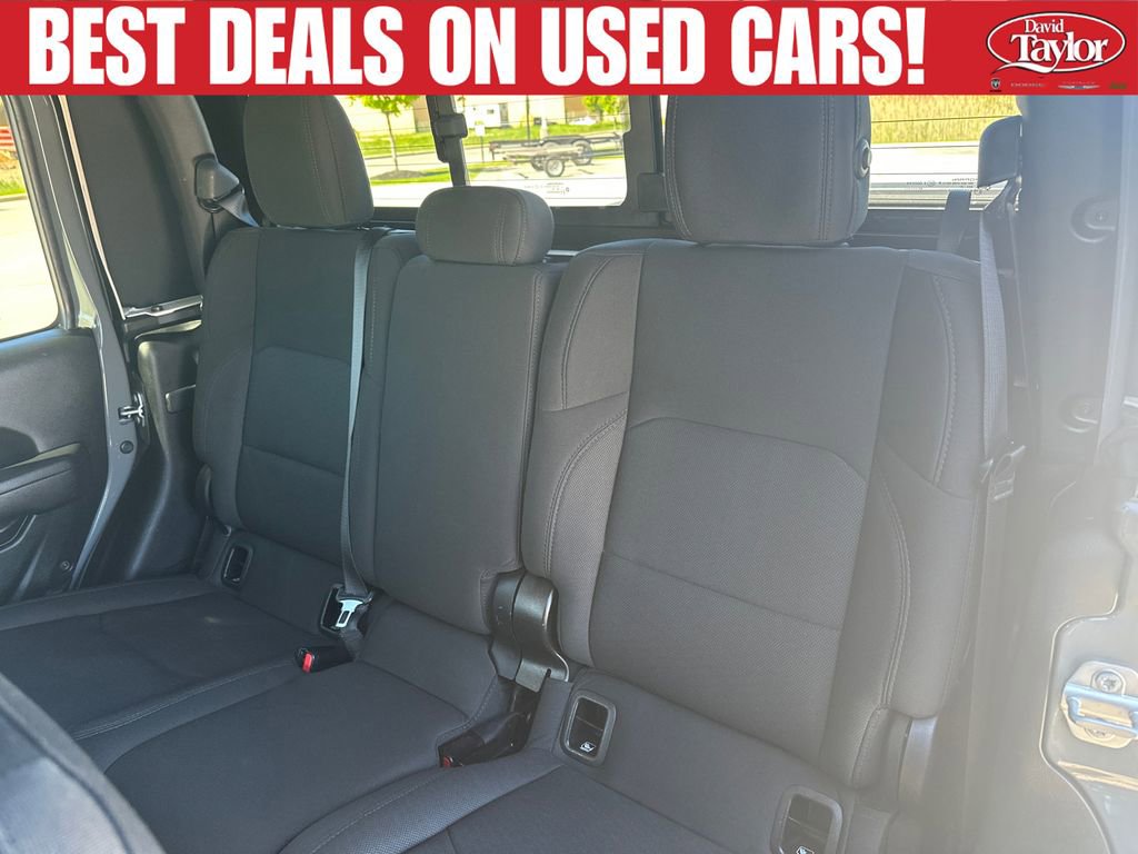 Used 2022 Jeep Gladiator Sport AWD/4WD image 21