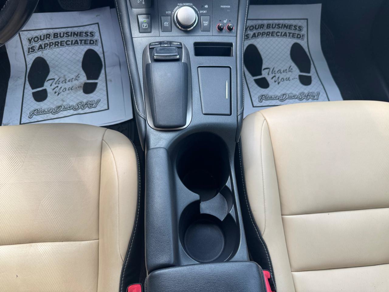 Used 2015 Lexus CT 200h w/ Navigation Package FWD image 15
