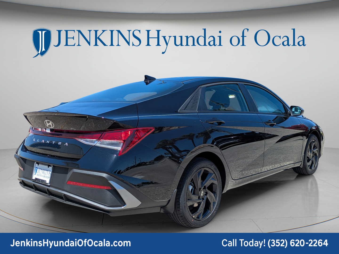 New 2026 Hyundai Elantra Sport FWD image 3
