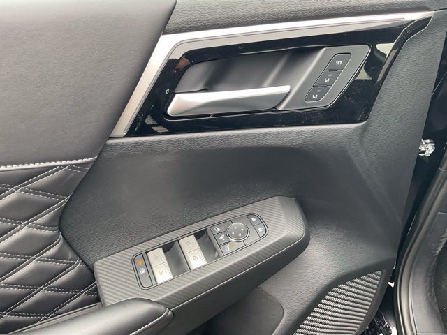 New 2026 Nissan Rogue Platinum AWD/4WD image 12