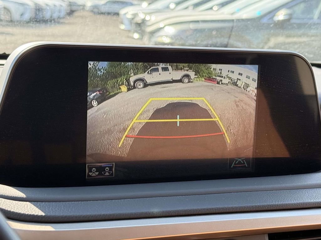 Used 2022 Lexus RX 350L Premium w/ Premium Package image 10