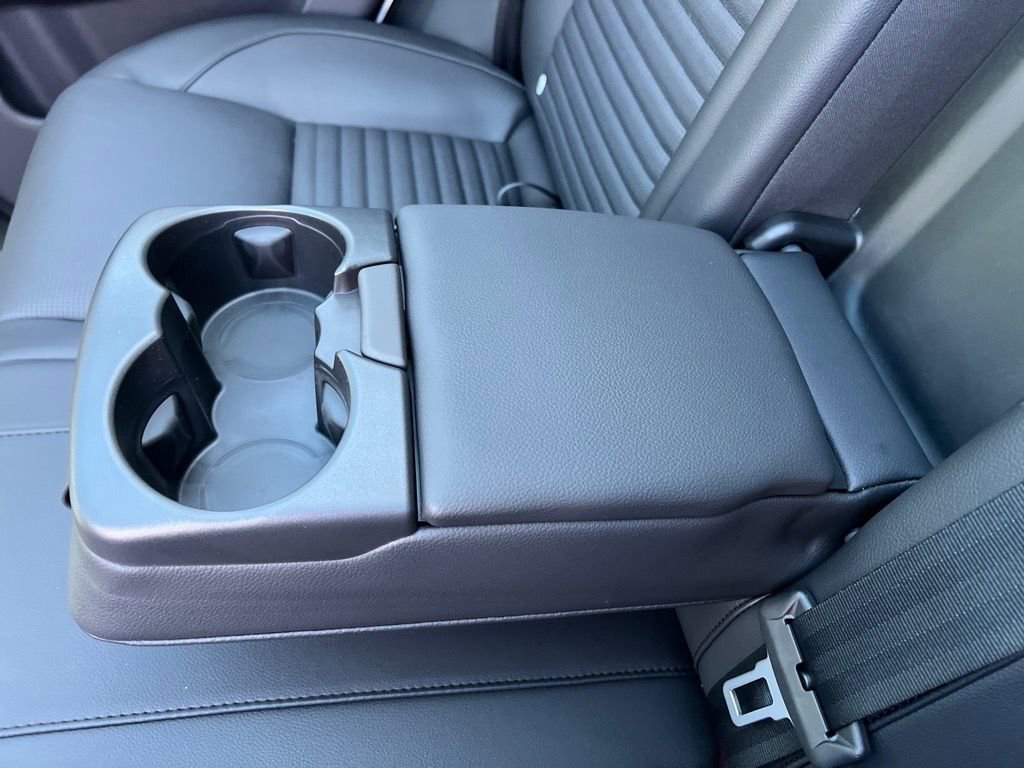 New 2025 Land Rover Discovery Sport S image 27