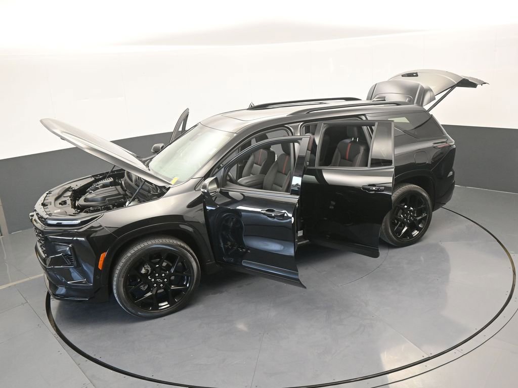 Used 2024 Chevrolet Traverse RS image 84