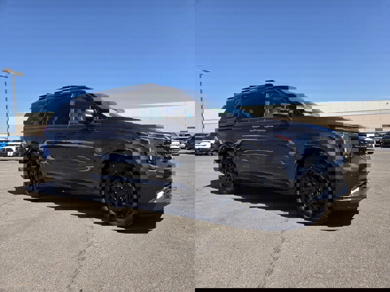 New 2026 Kia Carnival SX w/ SX Dark Edition Package image 2