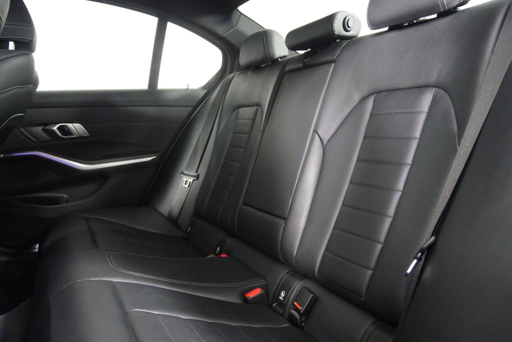 Used 2020 BMW M340i image 16