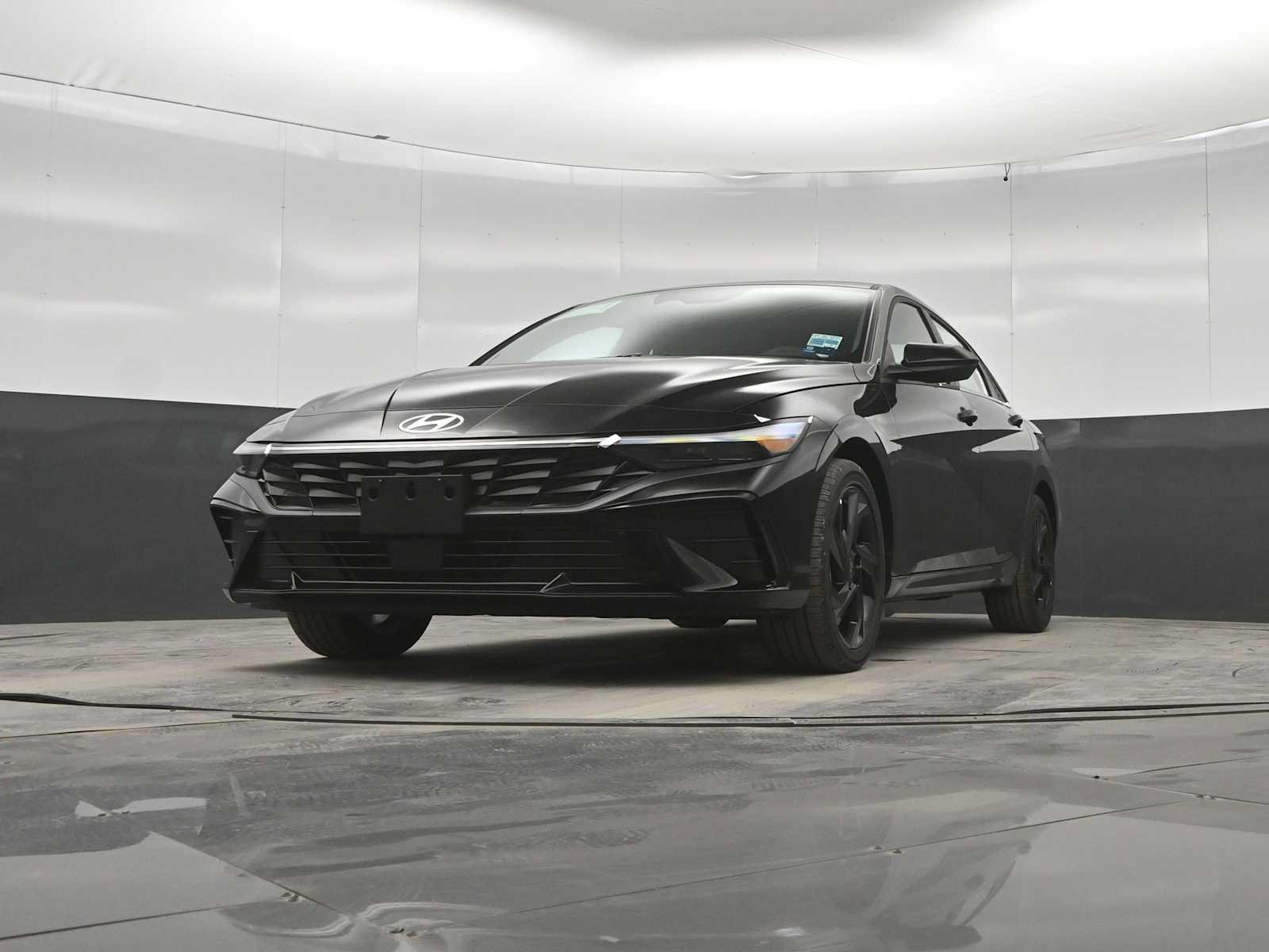 New 2026 Hyundai Elantra SEL Sport FWD image 32