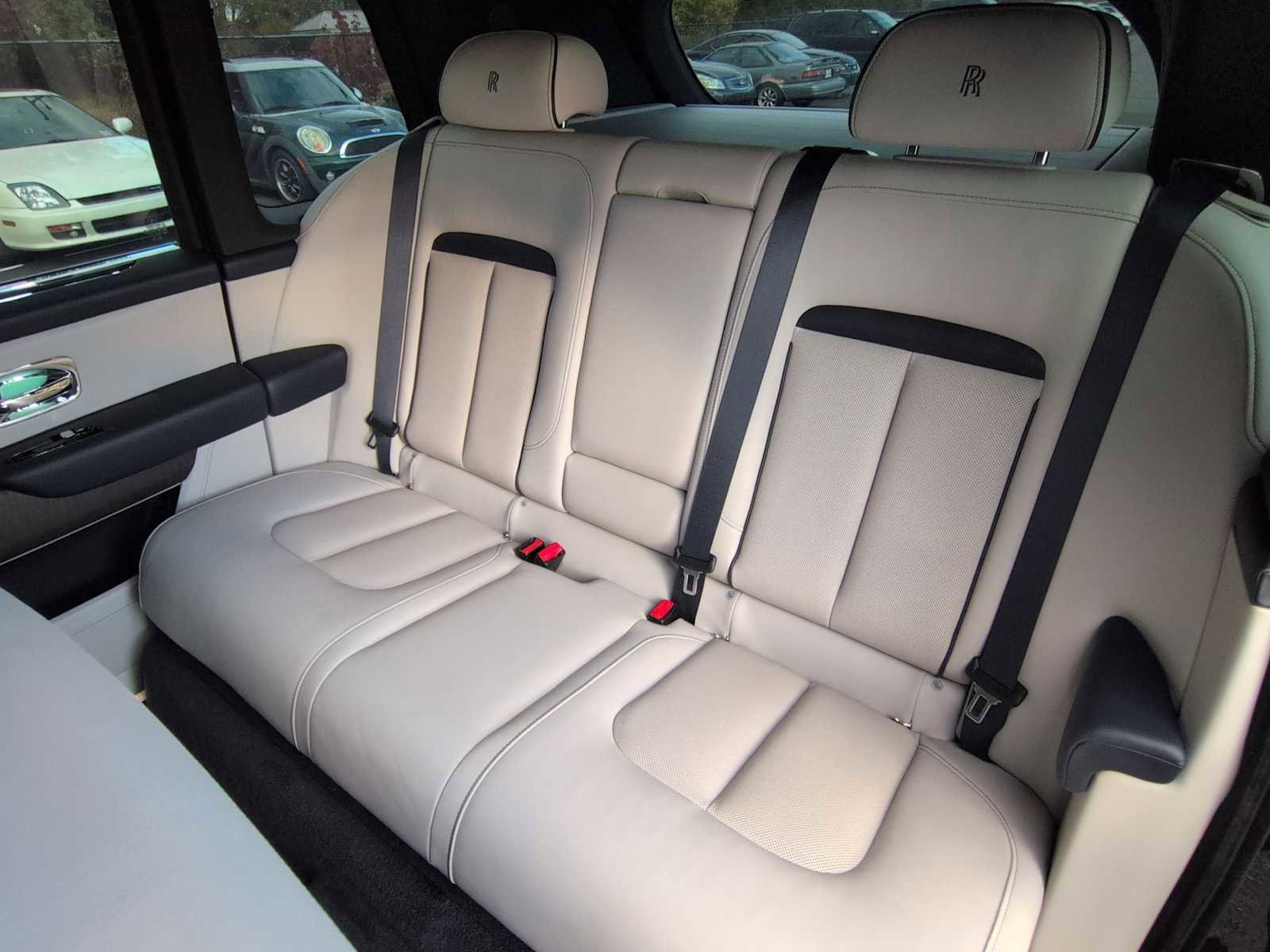 Used 2022 Rolls-Royce Cullinan image 20