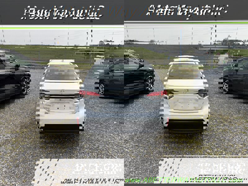 Used 2022 Toyota Corolla LE w/ Carpet Mat Package (TMS) image 13