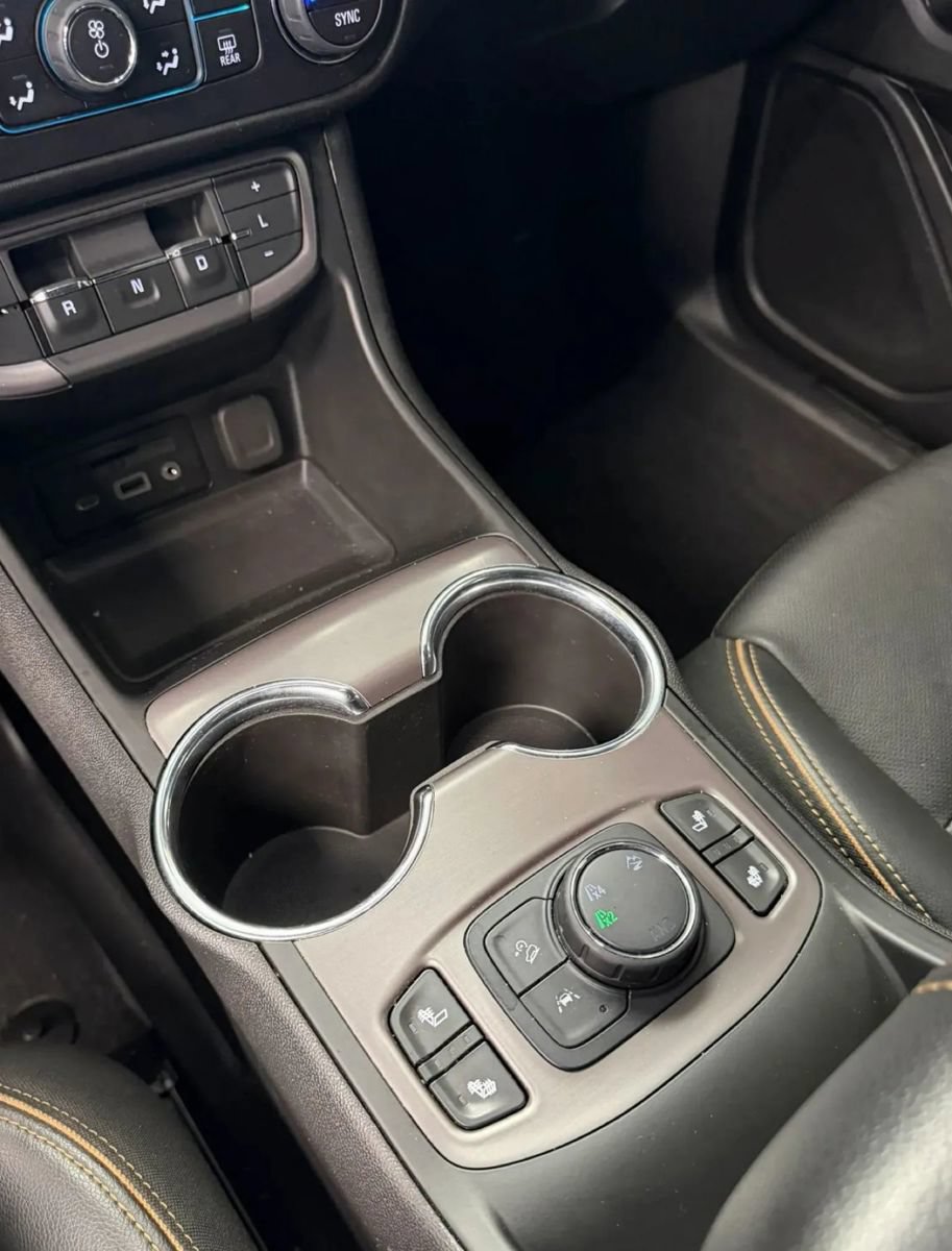 Used 2022 GMC Terrain AT4 AWD/4WD image 28