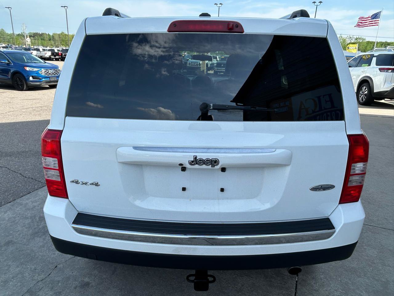 Used 2016 Jeep Patriot High Altitude AWD/4WD image 6
