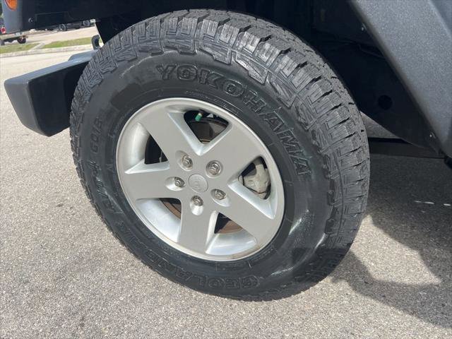 Certified 2016 Jeep Wrangler Unlimited Sport w/ Connectivity Group AWD/4WD image 34