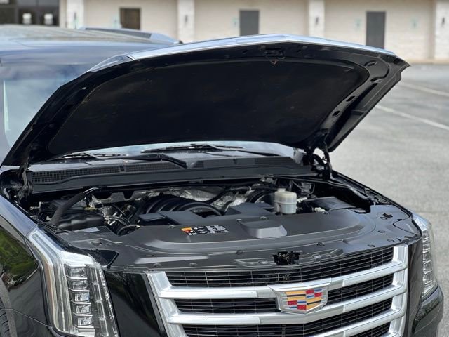 Used 2016 Cadillac Escalade Luxury AWD/4WD image 45
