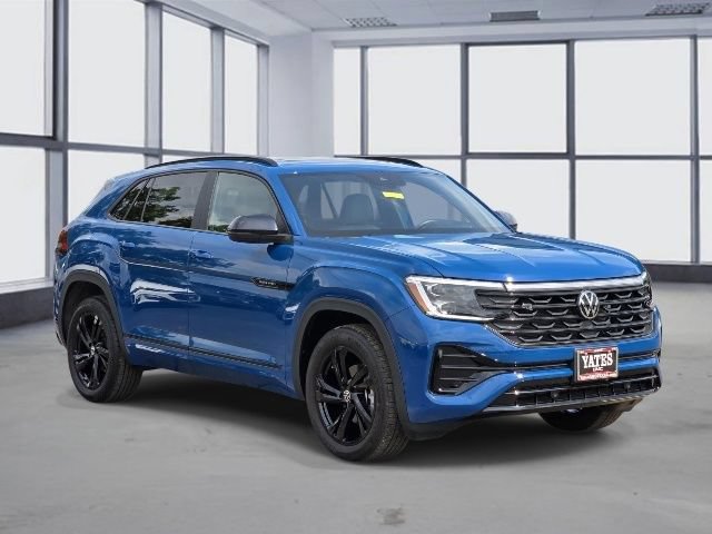 Used 2025 Volkswagen Atlas Cross Sport SEL R-Line AWD/4WD image 3