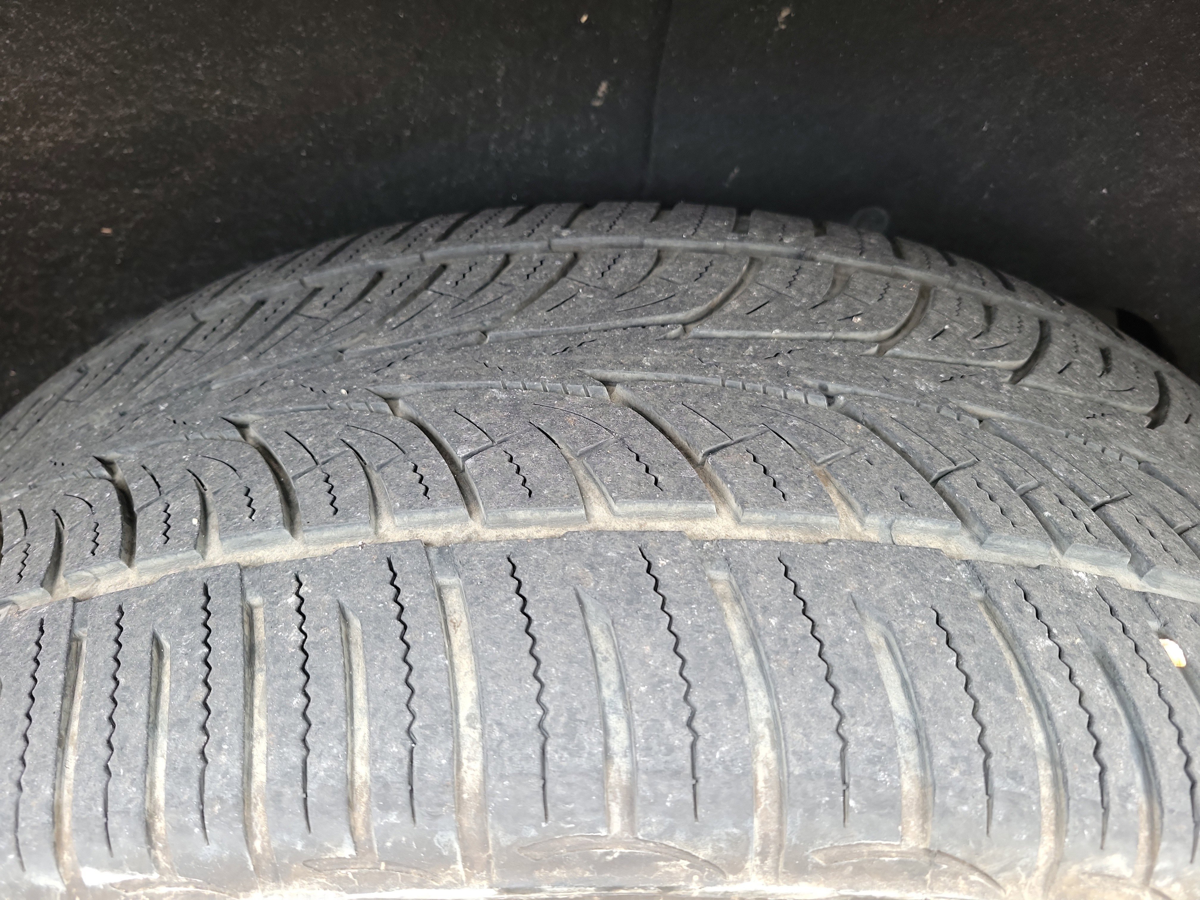 Used 2021 Chevrolet Tahoe RST w/ Luxury Package image 34