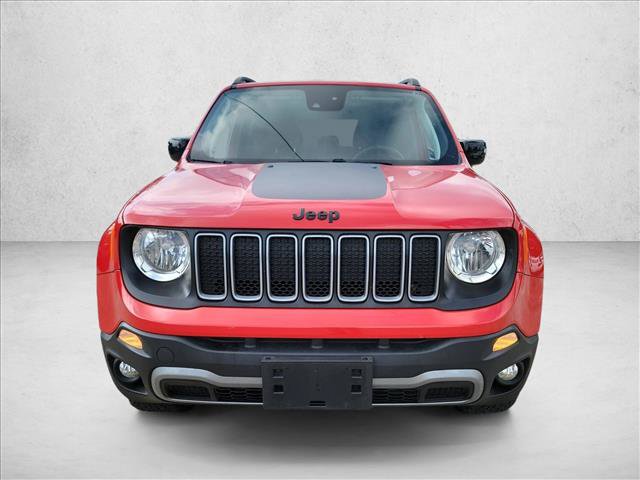 Used 2023 Jeep Renegade Latitude w/ Sun/Sound Group AWD/4WD image 2