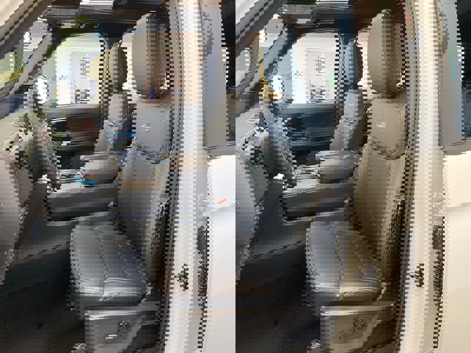 New 2026 Ford Expedition Platinum image 26