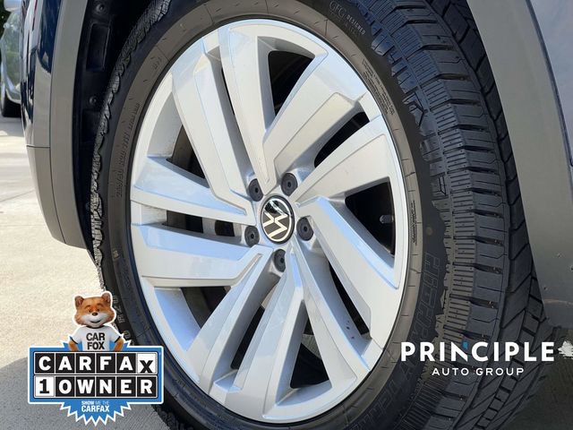 Certified 2023 Volkswagen Atlas Cross Sport SE w/ Panoramic Sunroof Package AWD/4WD image 7