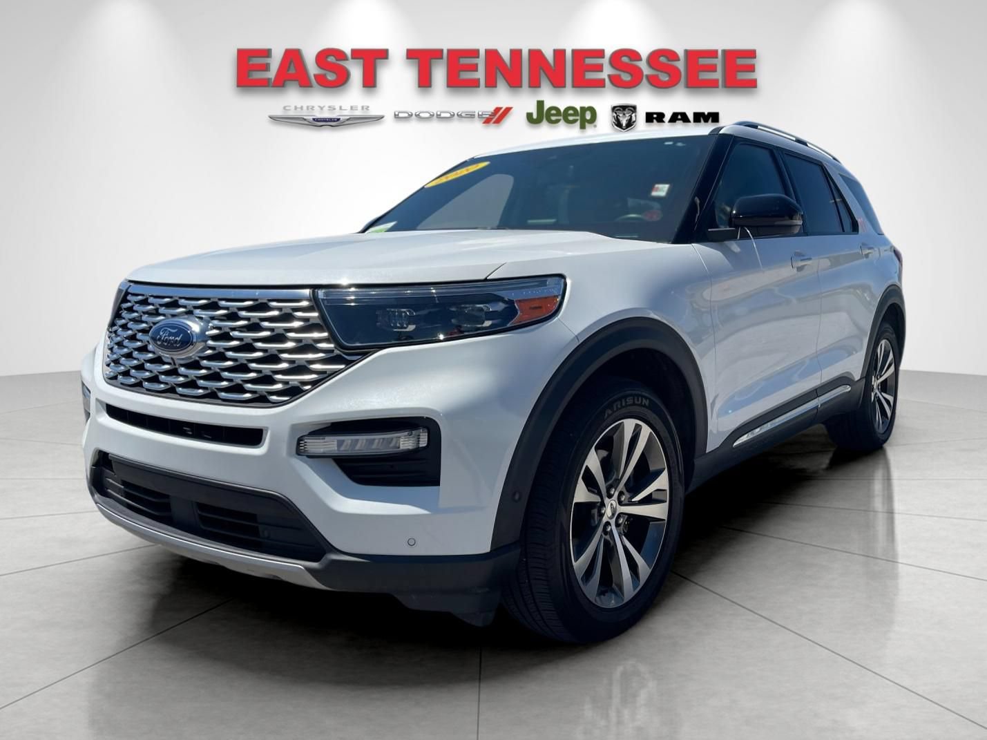 Used 2020 Ford Explorer Platinum w/ Premium Technology Package AWD/4WD image 7