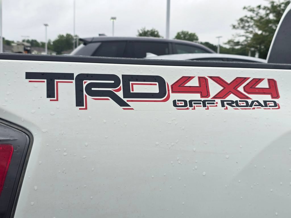 Used 2023 Toyota Tacoma TRD Off-Road w/ Technology Package AWD/4WD image 9
