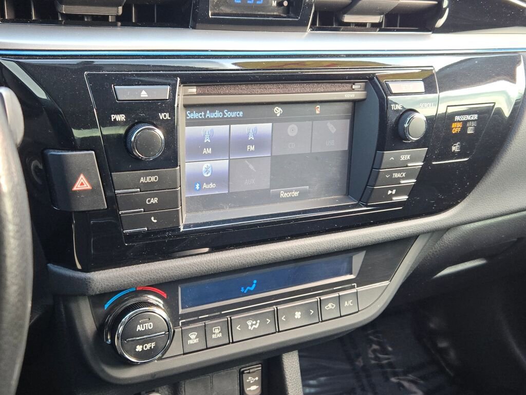 Used 2014 Toyota Corolla S image 21