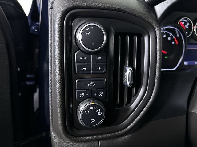 Used 2022 Chevrolet Silverado 1500 Custom Trail Boss w/ Safety Confidence Package AWD/4WD image 18