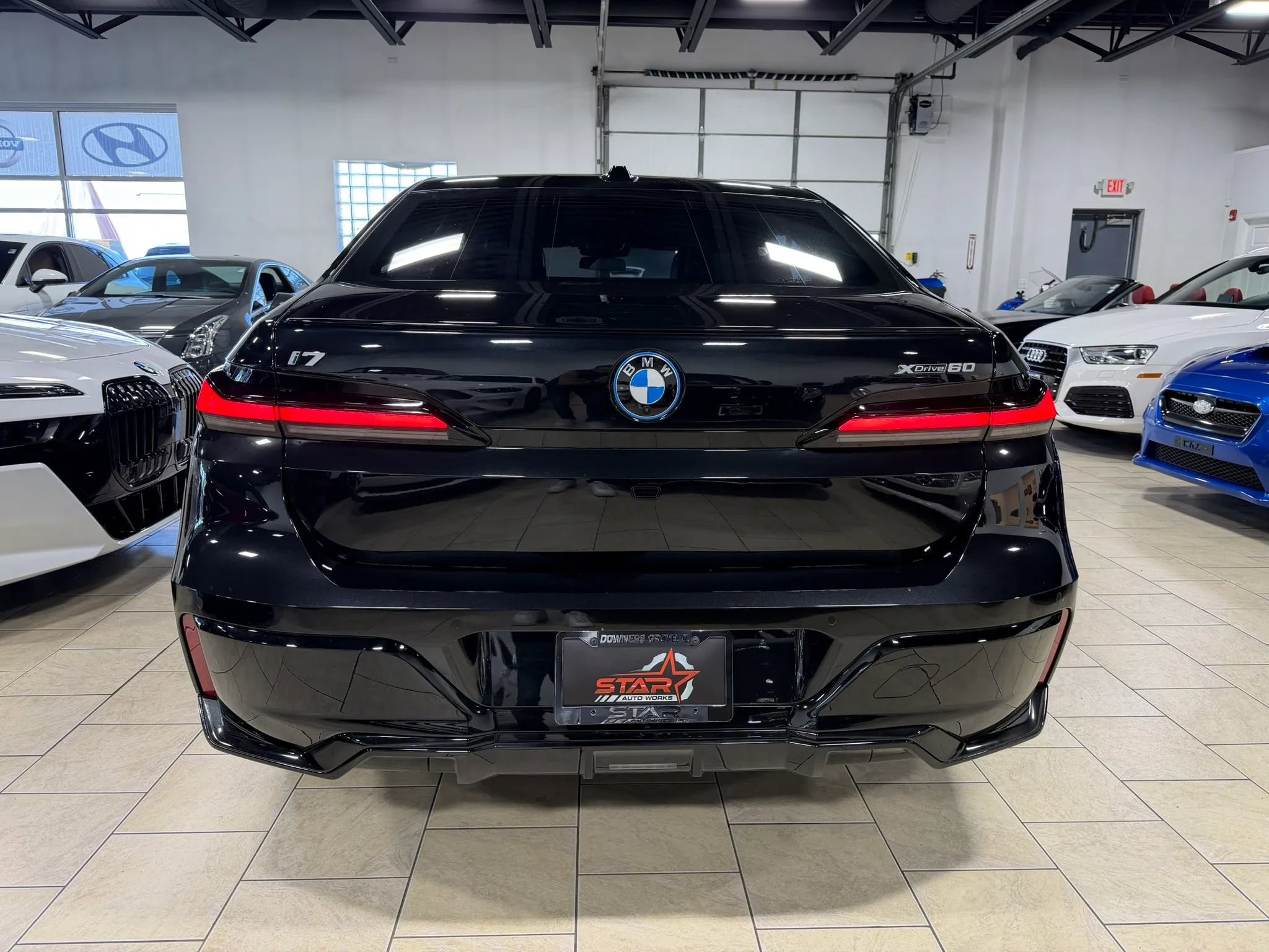 Used 2023 BMW i7 xDrive60 AWD/4WD image 5