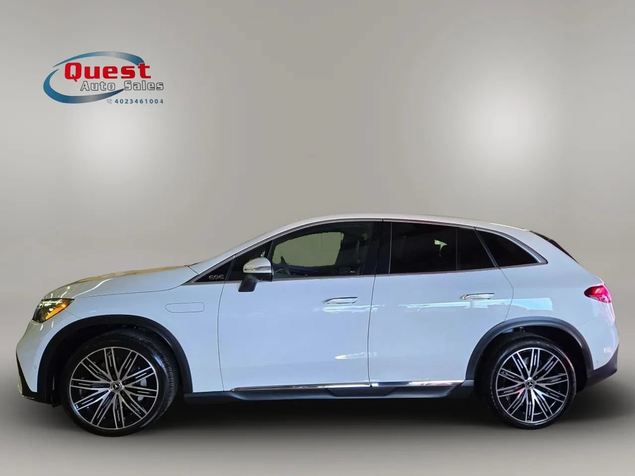 Used 2023 Mercedes-Benz EQE 500 4MATIC SUV image 10