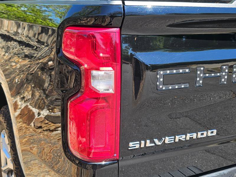 Used 2022 Chevrolet Silverado 1500 RST AWD/4WD image 27