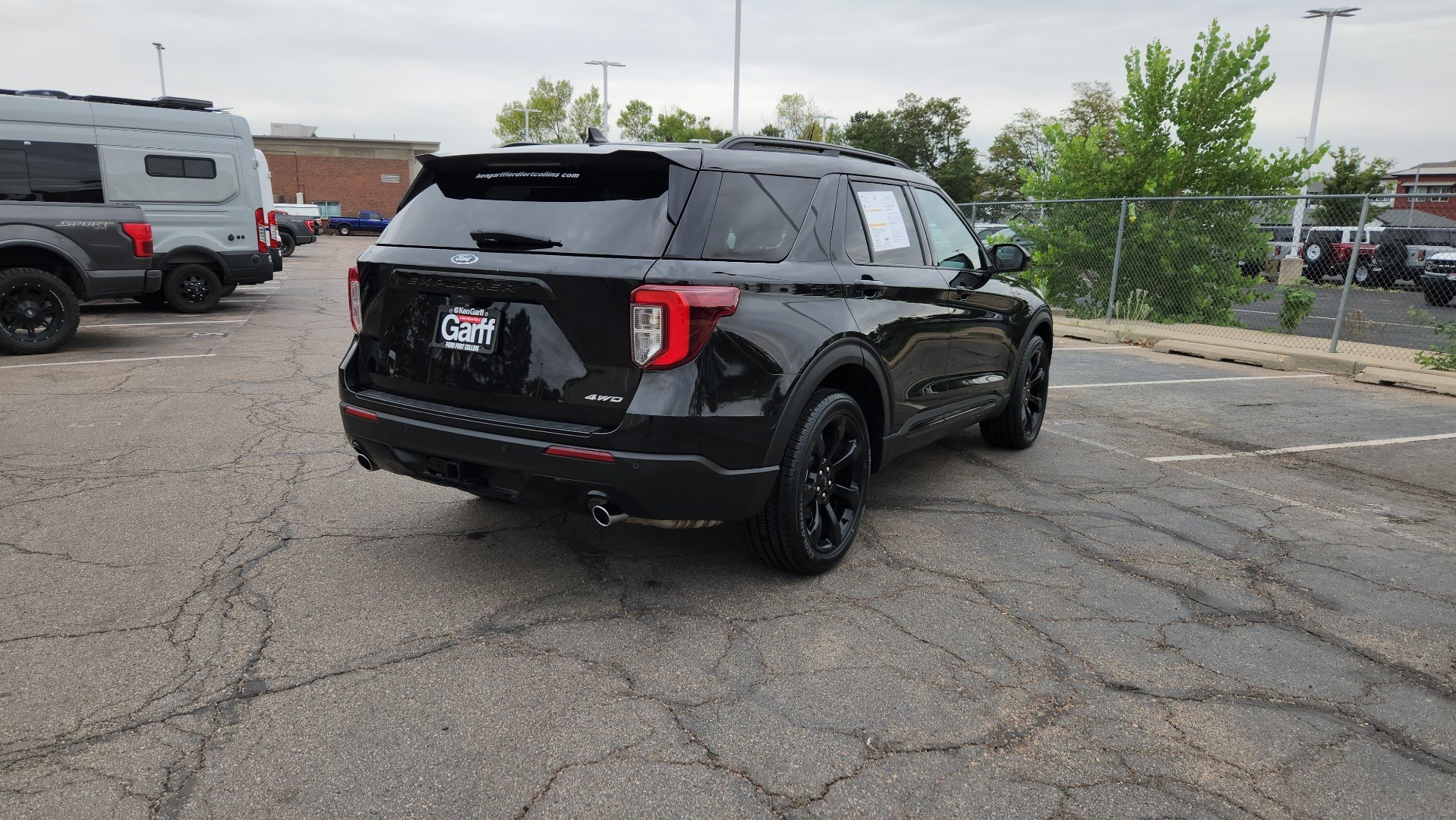 Certified 2023 Ford Explorer ST-Line w/ Class IV Trailer Tow Package AWD/4WD image 10