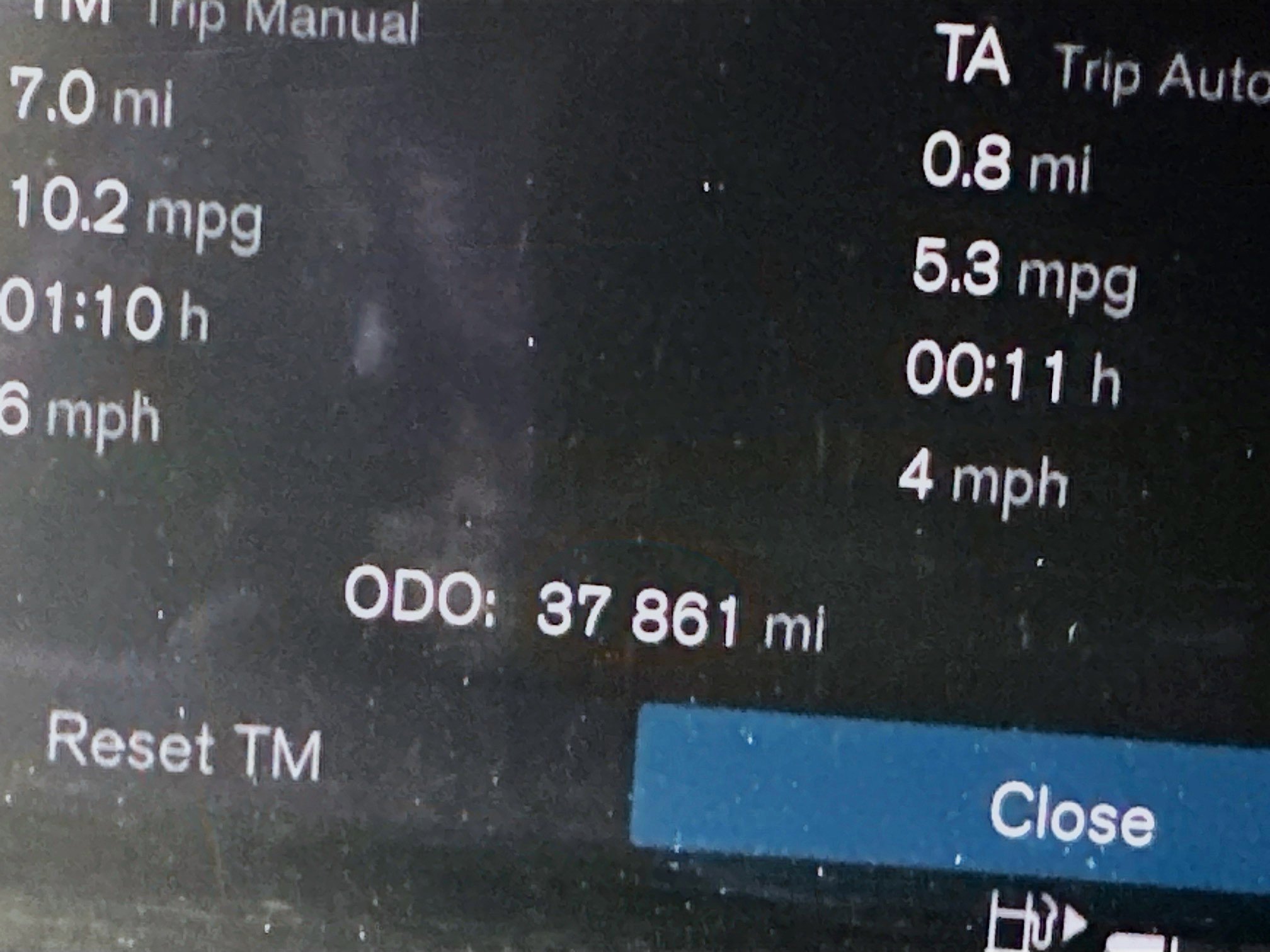 Used 2024 Volvo XC40 B5 Plus w/ Climate Package image 18